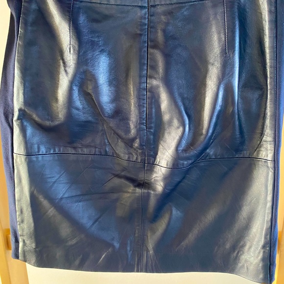 S.Oliver Leather skirt with stretch fabric sides | Dark Blue Size 8 - Picture 5 of 14